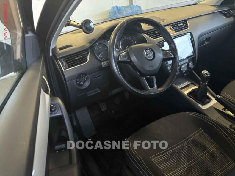 Škoda Octavia - hlavní fotka