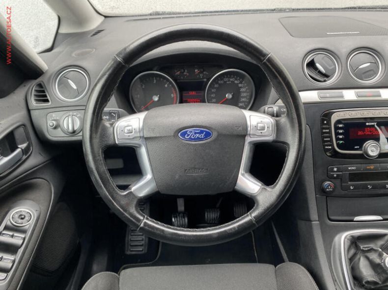 Ford S-MAX - hlavní fotka