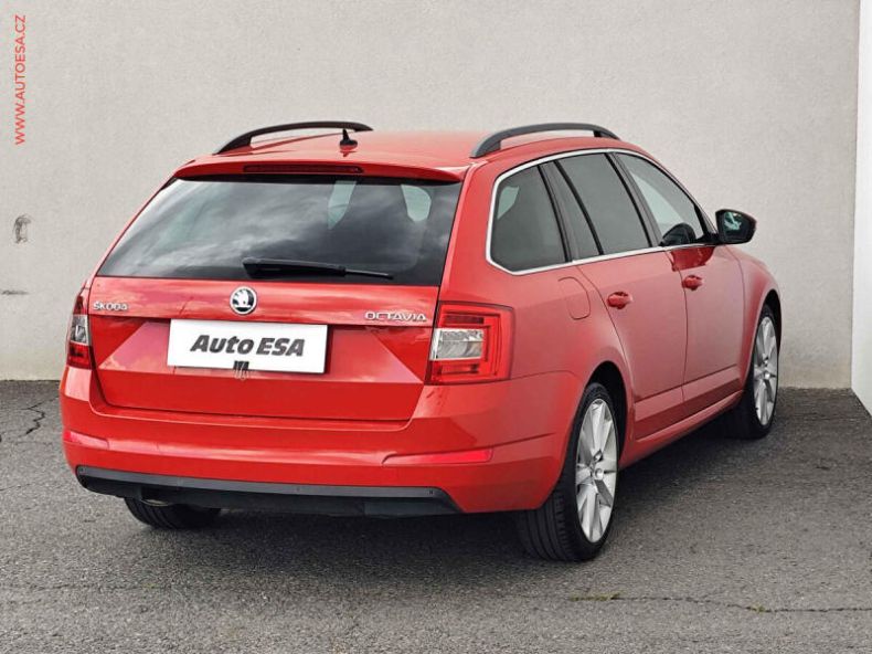 Škoda Octavia - hlavní fotka