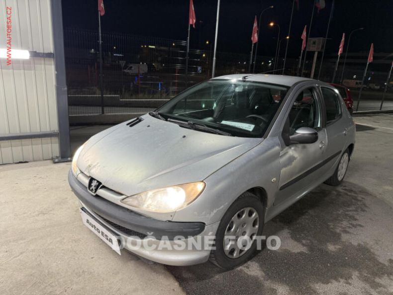 Peugeot 206 - hlavní foto