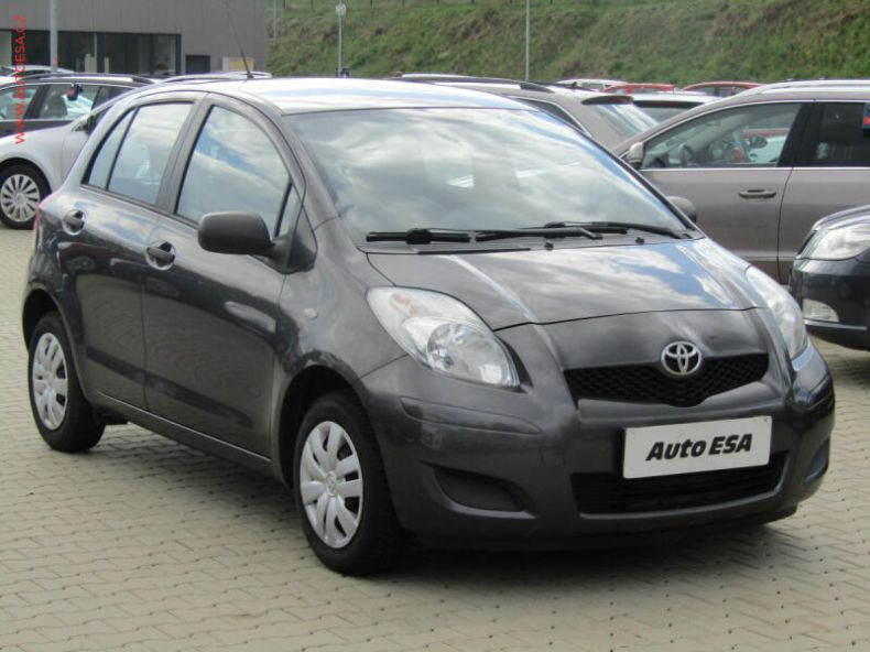 Toyota Yaris - hlavní foto