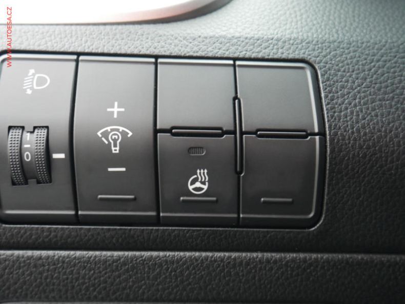 Hyundai i30 - hlavní fotka