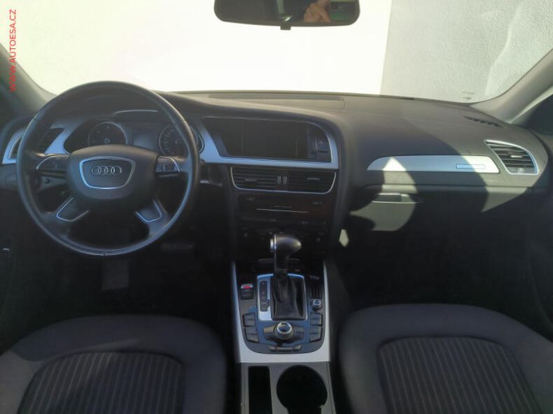 Audi A4 - hlavní fotka