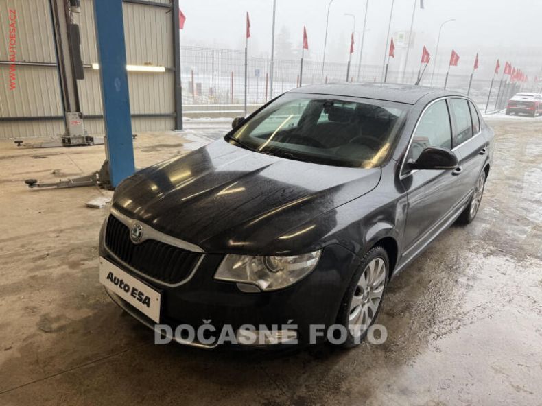 Škoda Superb - hlavní foto