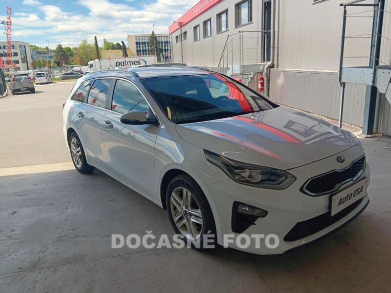 Kia Cee'd - hlavní foto