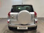 Toyota RAV 4 - fotka číslo 4