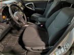 Toyota RAV 4 - fotka číslo 8