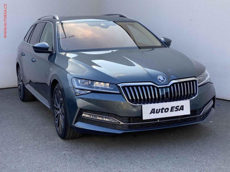 Škoda Superb - hlavní foto