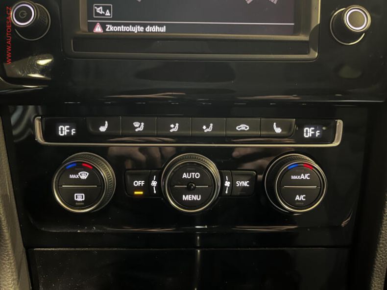 Volkswagen Golf - hlavní fotka