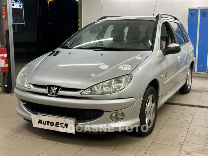 Peugeot 206 - hlavní fotka inzerátu