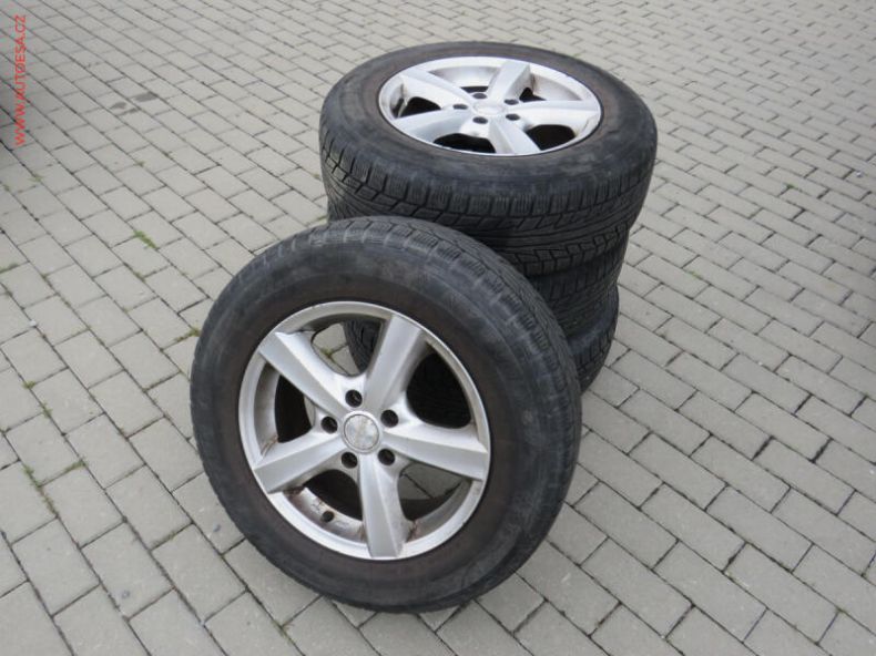 Dacia Duster - hlavní fotka