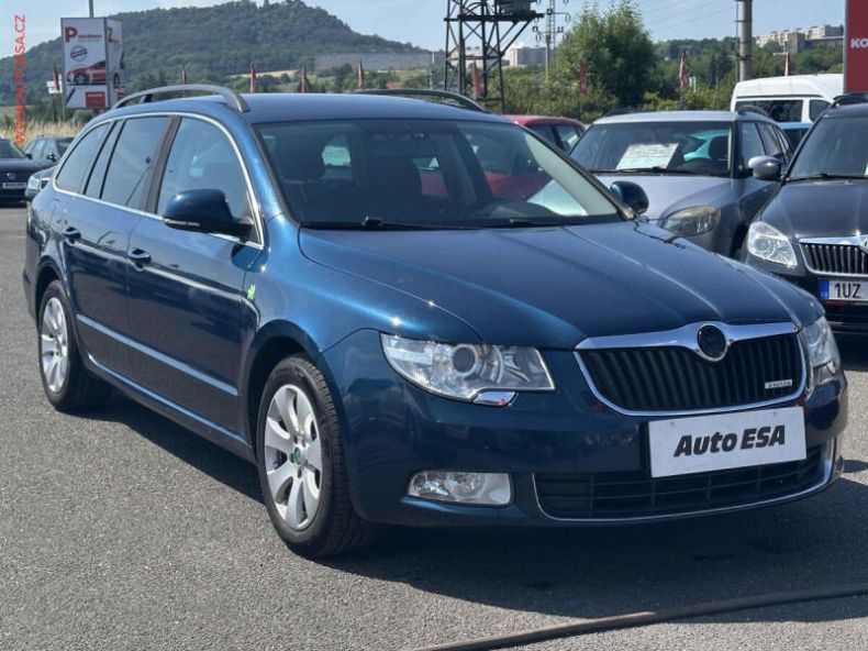 Škoda Superb - hlavní foto