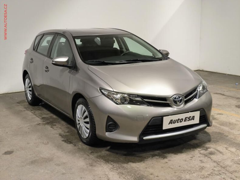 Toyota Auris - hlavní fotka inzerátu