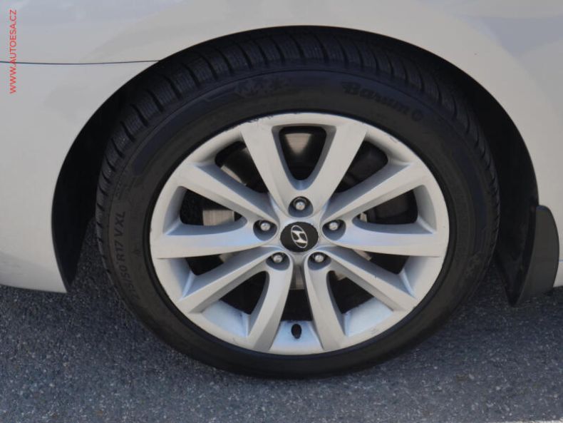 Hyundai i40 - hlavní fotka