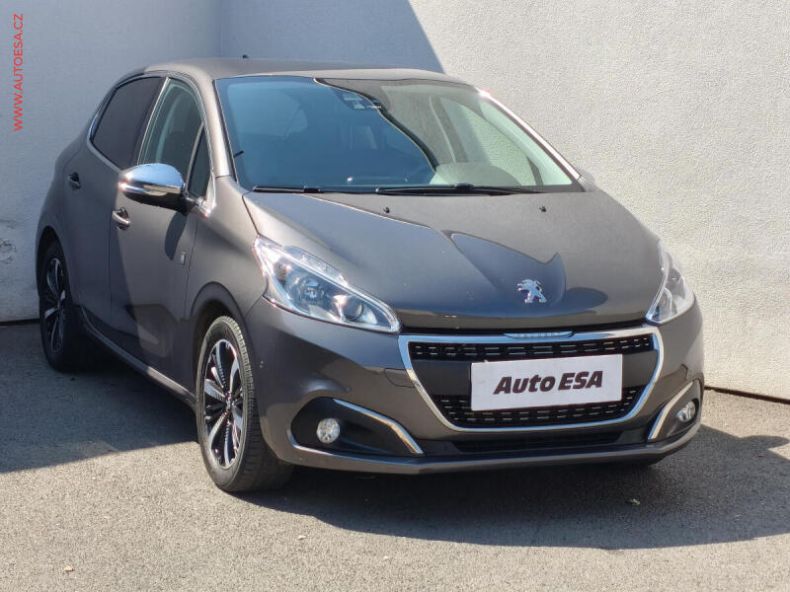 Peugeot 208 - hlavní foto