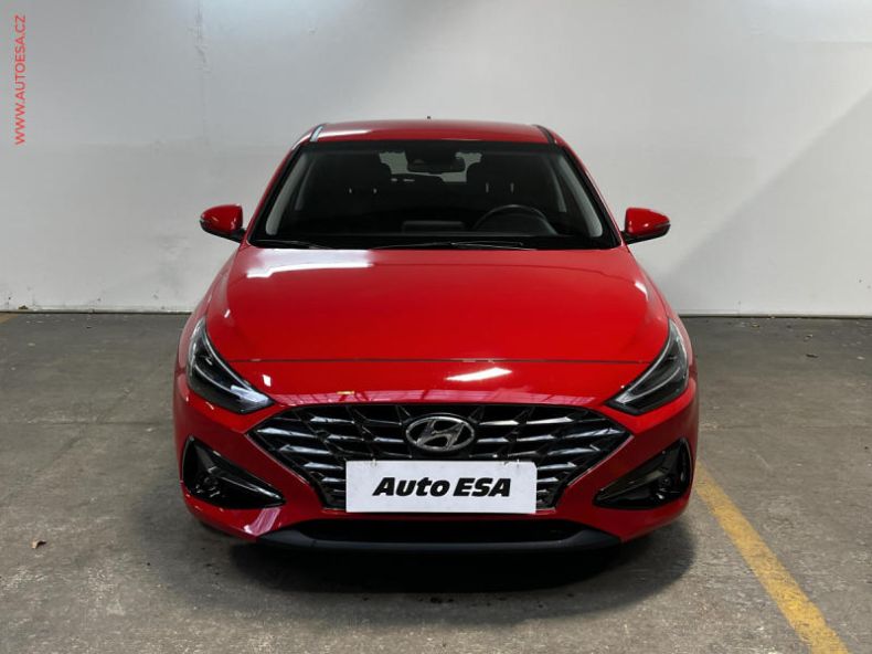 Hyundai i30 - hlavní fotka