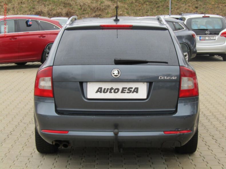 Škoda Octavia - hlavní fotka