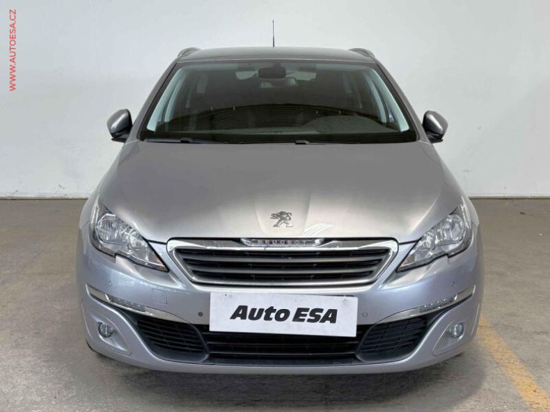 Peugeot 308 - hlavní fotka