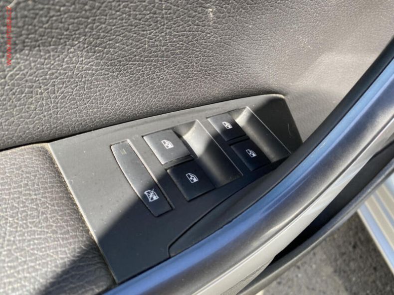 Opel Astra - hlavní fotka