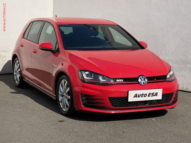 Volkswagen Golf - hlavní foto