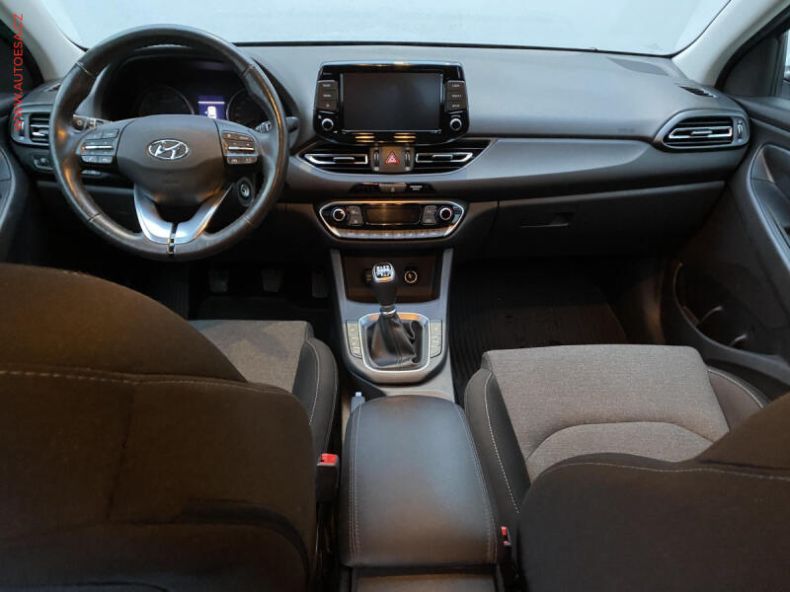 Hyundai i30 - hlavní fotka