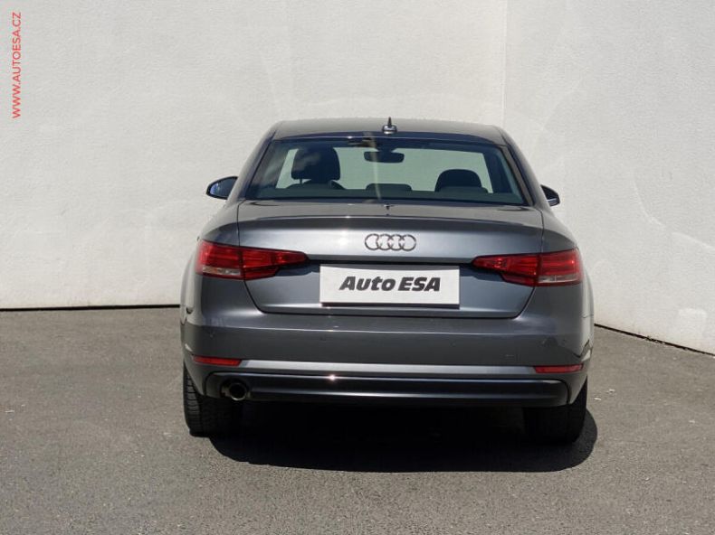 Audi A4 - hlavní fotka
