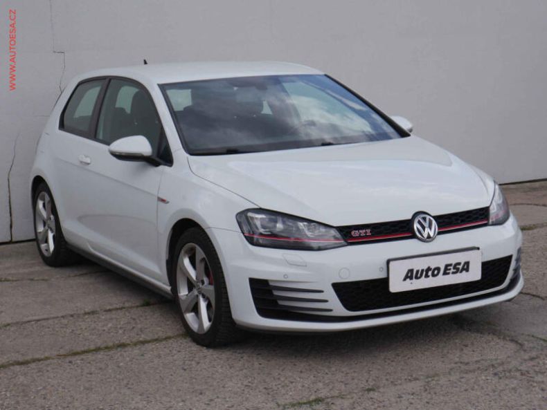 Volkswagen Golf - hlavní fotka inzerátu