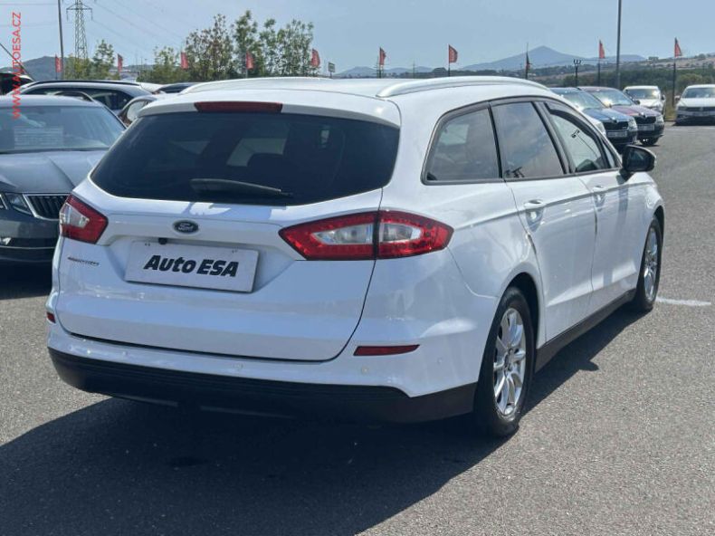 Ford Mondeo - hlavní fotka