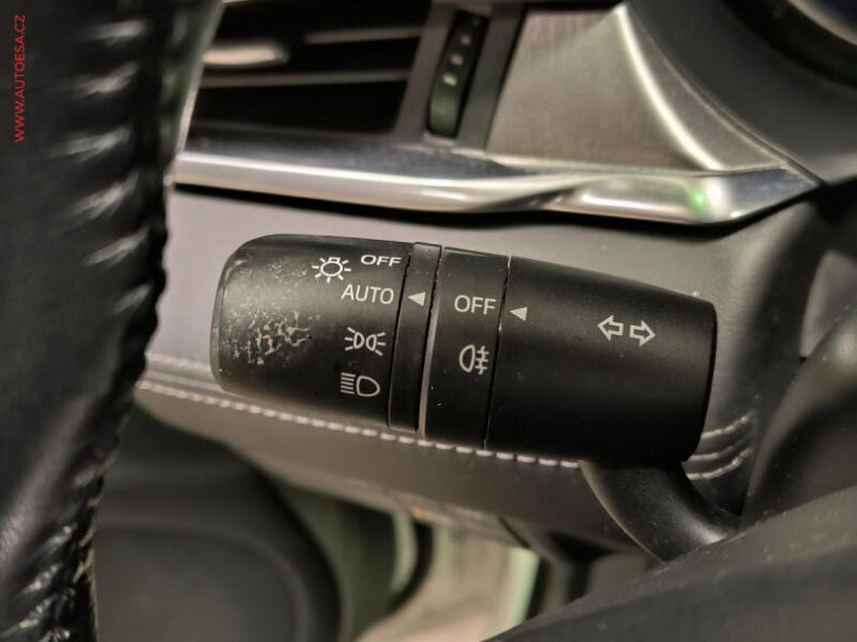 Mazda 6 - hlavní fotka