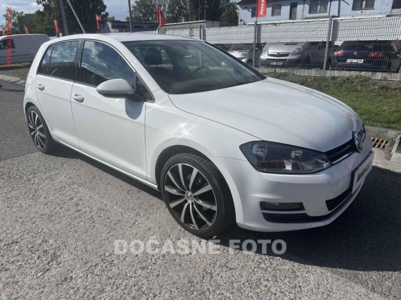 Volkswagen Golf - hlavní fotka inzerátu