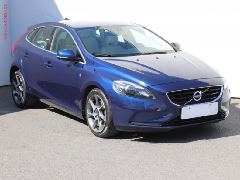 Volvo V40 - hlavní fotka
