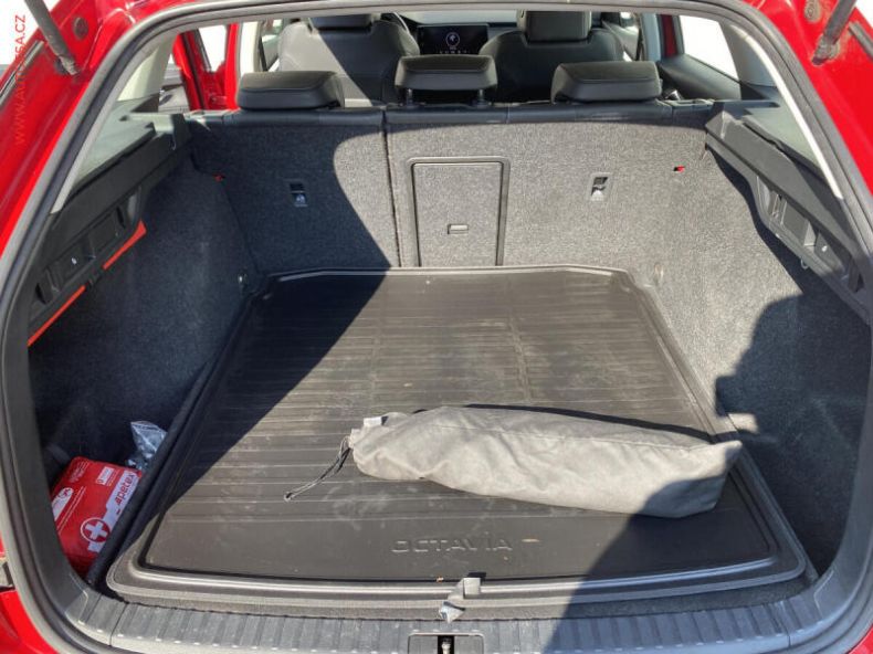 Škoda Octavia - hlavní fotka