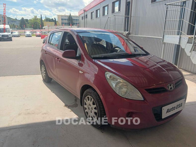 Hyundai i20 - hlavní foto