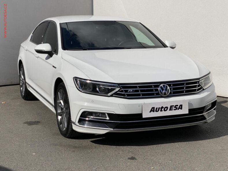Volkswagen Passat - hlavní fotka inzerátu