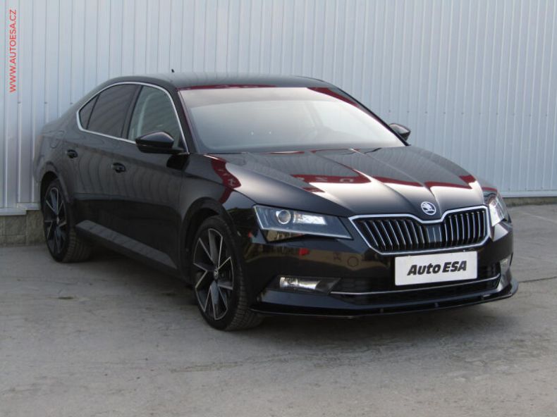 Škoda Superb - hlavní foto