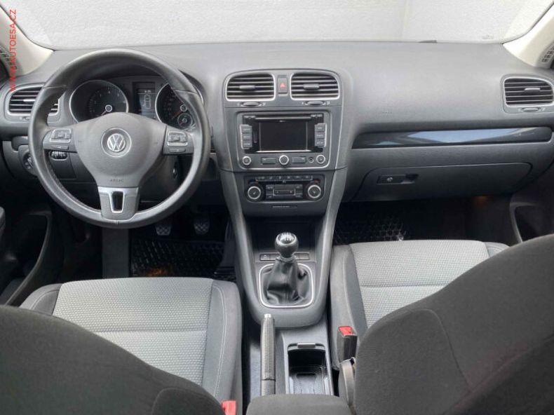 Volkswagen Golf - hlavní fotka