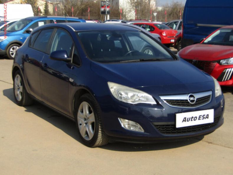 Opel Astra - hlavní fotka inzerátu