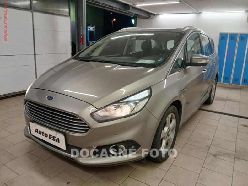 Ford S-MAX - hlavní fotka
