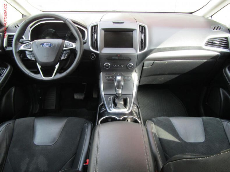 Ford S-MAX - hlavní fotka