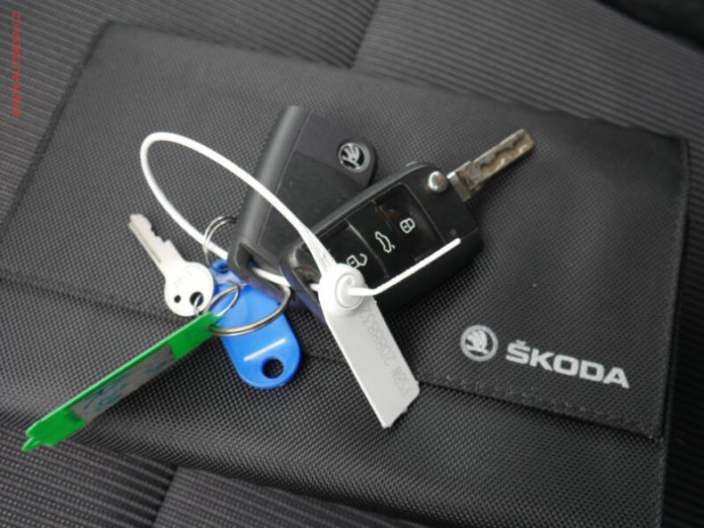 Škoda Octavia - hlavní fotka