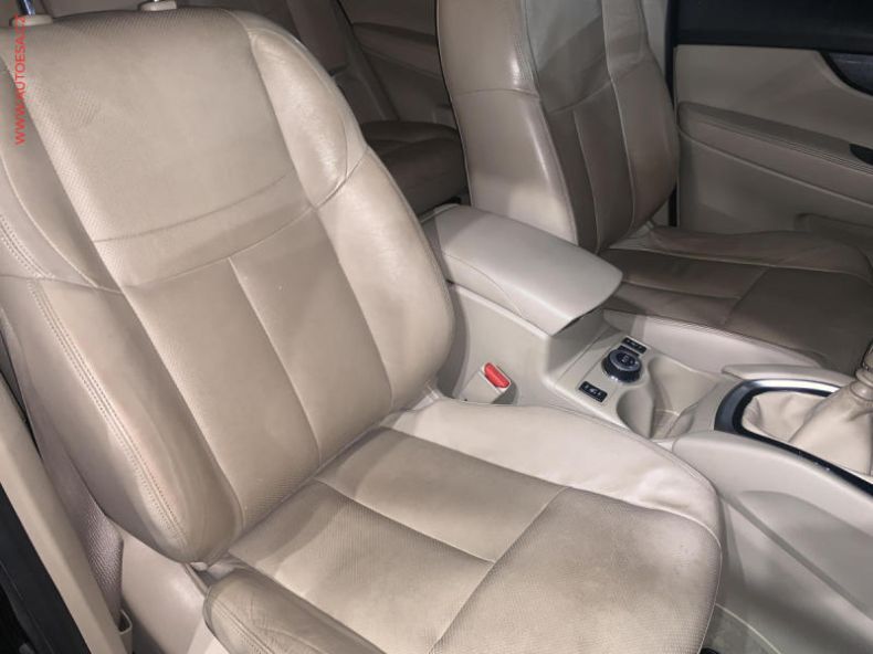 Nissan X-Trail - hlavní fotka