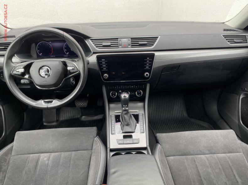 Škoda Superb - hlavní fotka