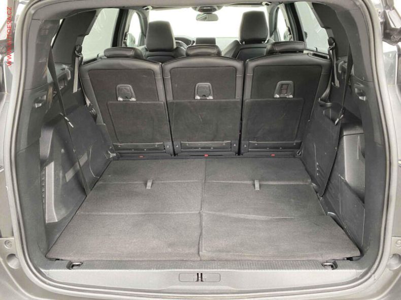 Peugeot 5008 - hlavní fotka