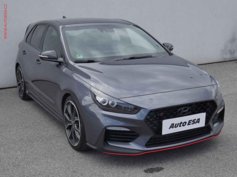 Hyundai i30 - hlavní foto