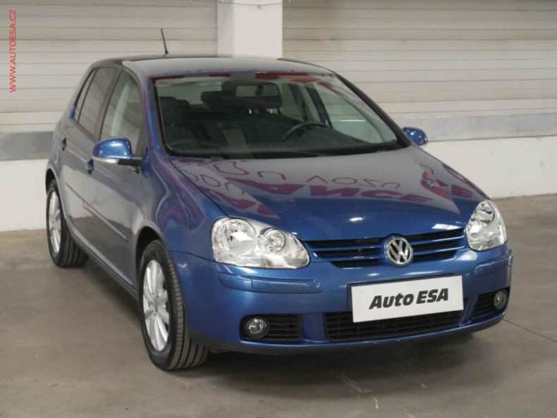 Volkswagen Golf - hlavní foto