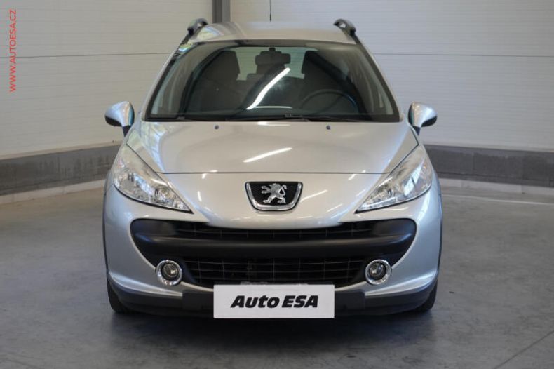 Peugeot 207 - hlavní fotka
