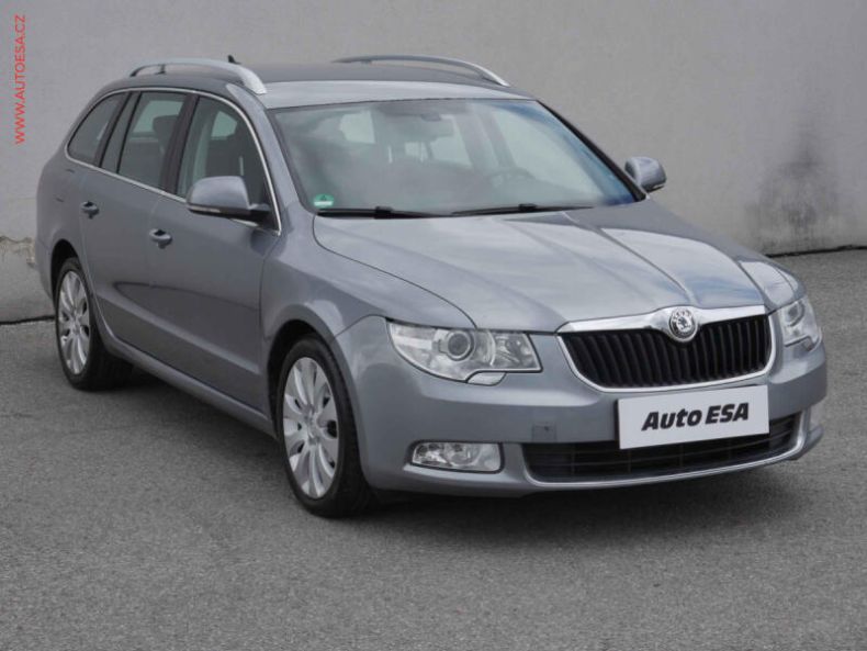 Škoda Superb - hlavní foto