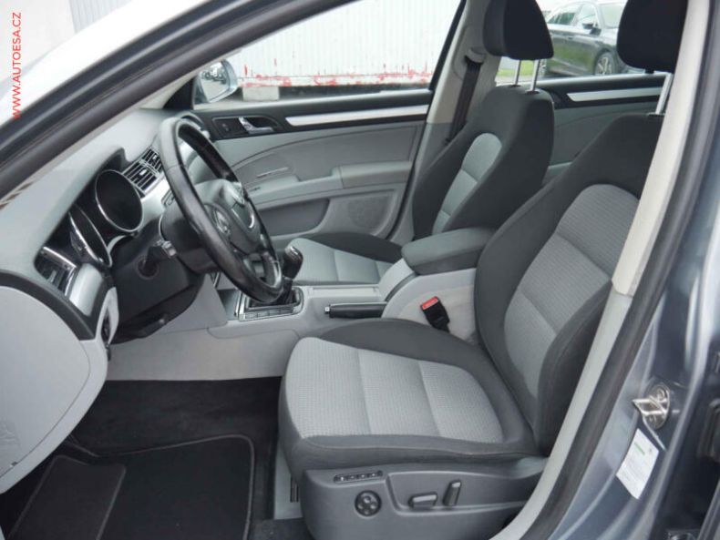 Škoda Superb - hlavní fotka