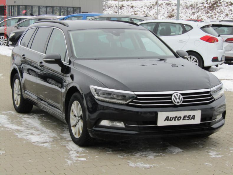 Volkswagen Passat - hlavní fotka inzerátu