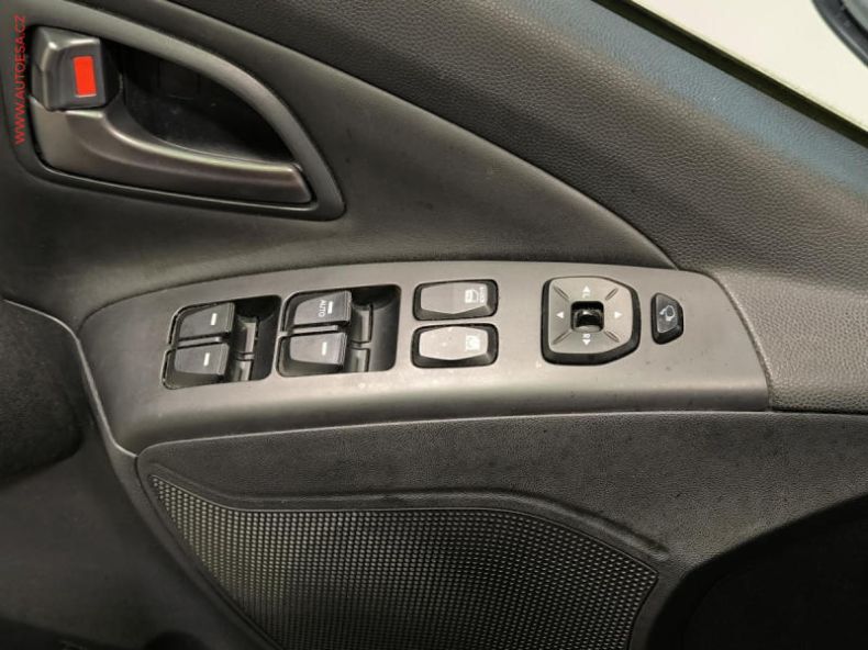 Hyundai ix35 - hlavní fotka